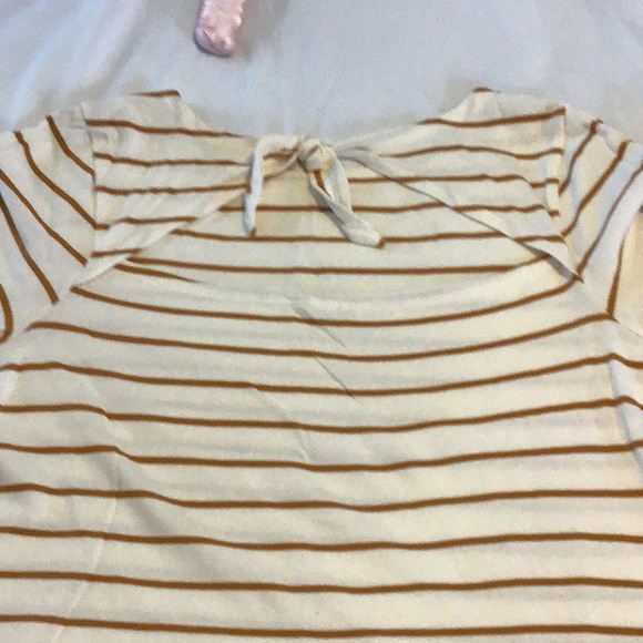 Tunic, XL, Ivory with gold stripes, New with tags. - Picture 1 of 7